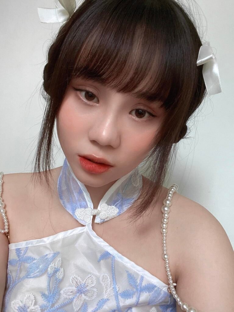 Hinh Anh Gai Xinh Mac Vay Ngan Khám Phá Phong Cách Cá Tính Độc Đáo Của Giới Trẻ Hiện Nay